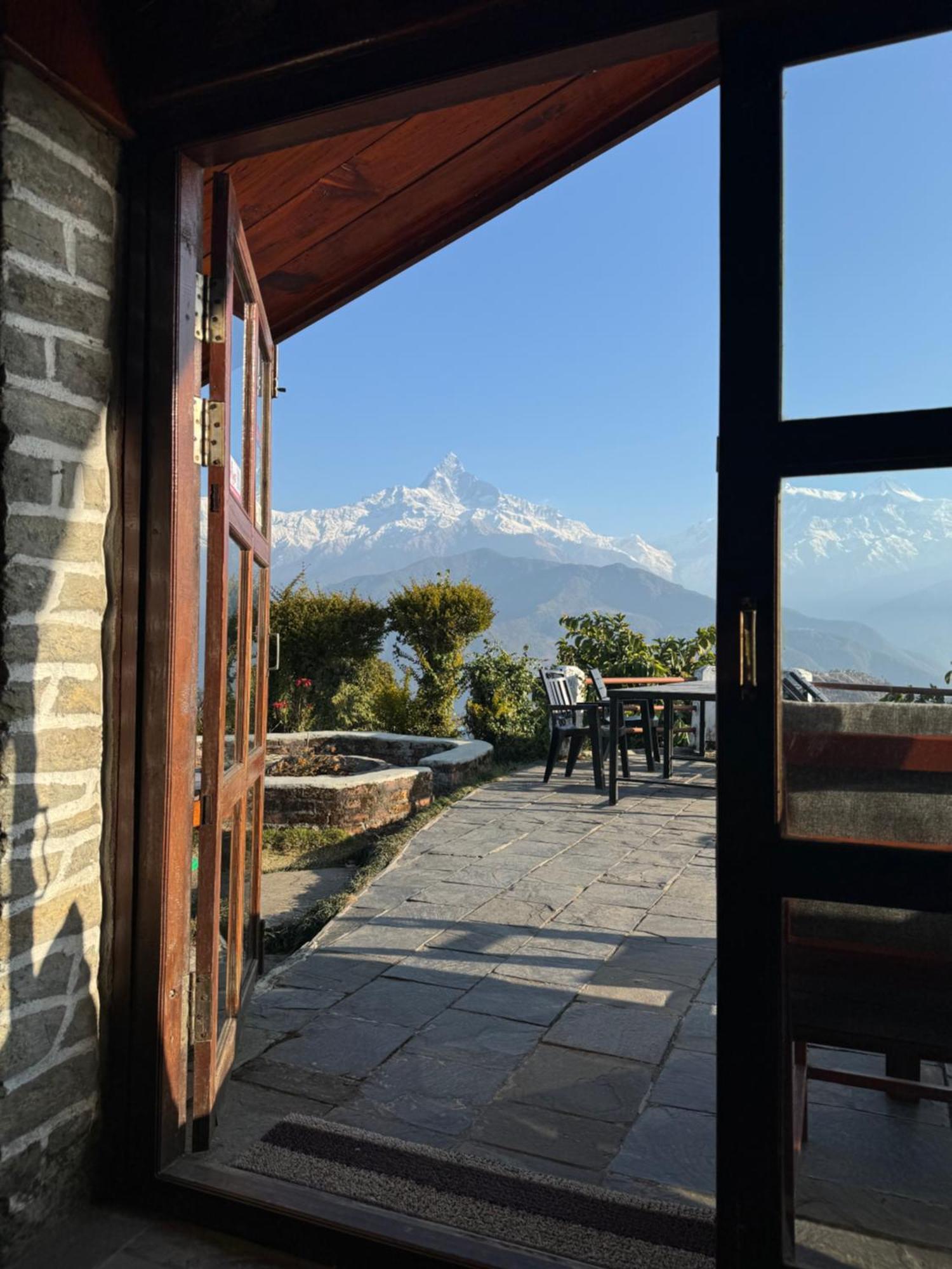 Es Deurali Resort Pókhara Exteriér fotografie