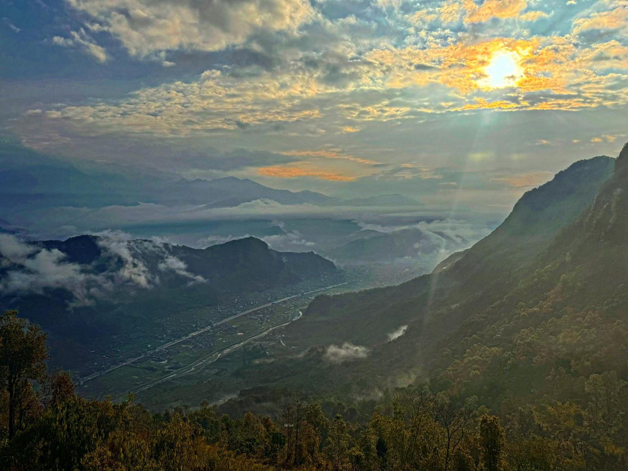 Es Deurali Resort Pókhara Exteriér fotografie
